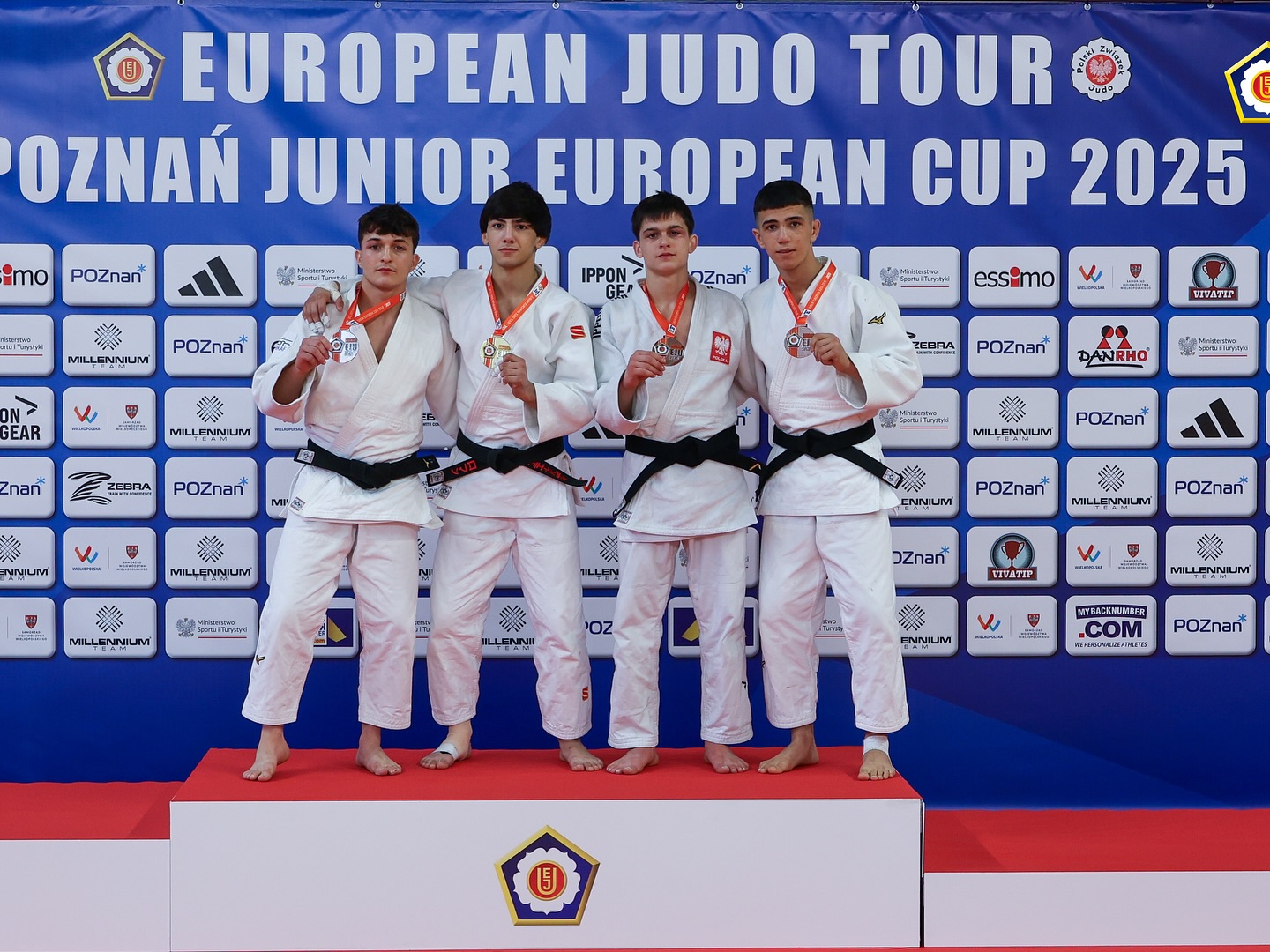 Cüdoçularımız Avropa Kubokuna uğurlu başladı: 2 qızıl, 2 bürünc medal